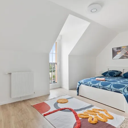 Duplex Charmant Avec Parking Limay